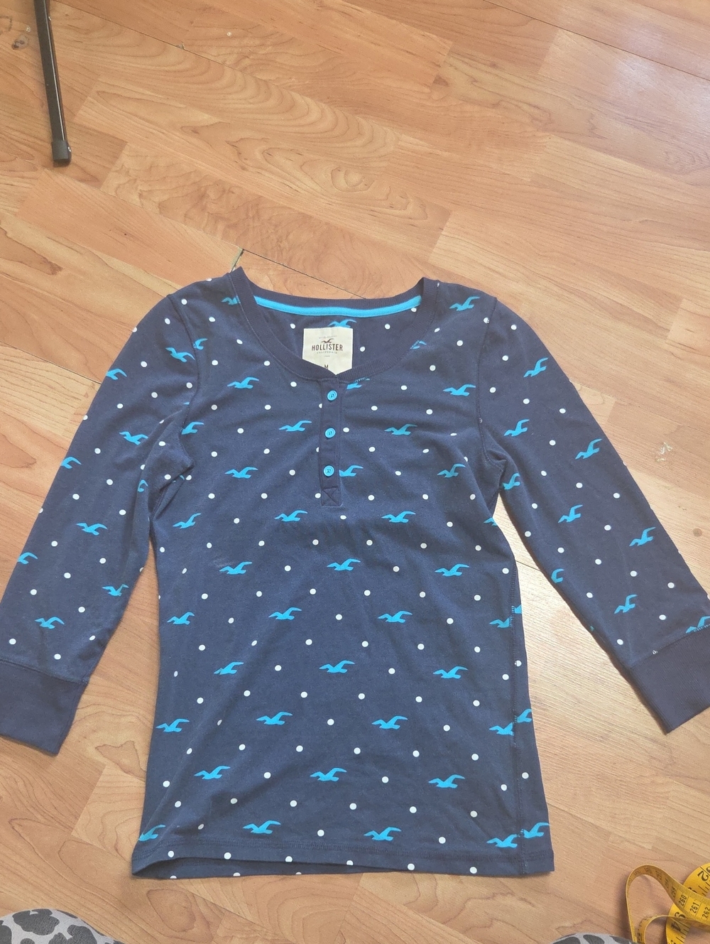 Hollister shirt